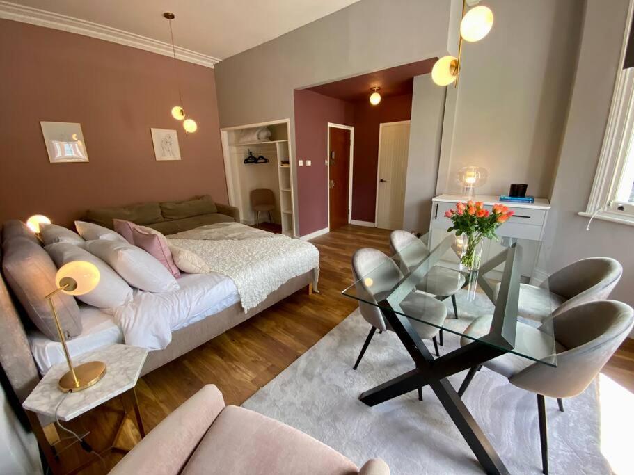 Studio For 3 Near Regents Park N5 伦敦 外观 照片
