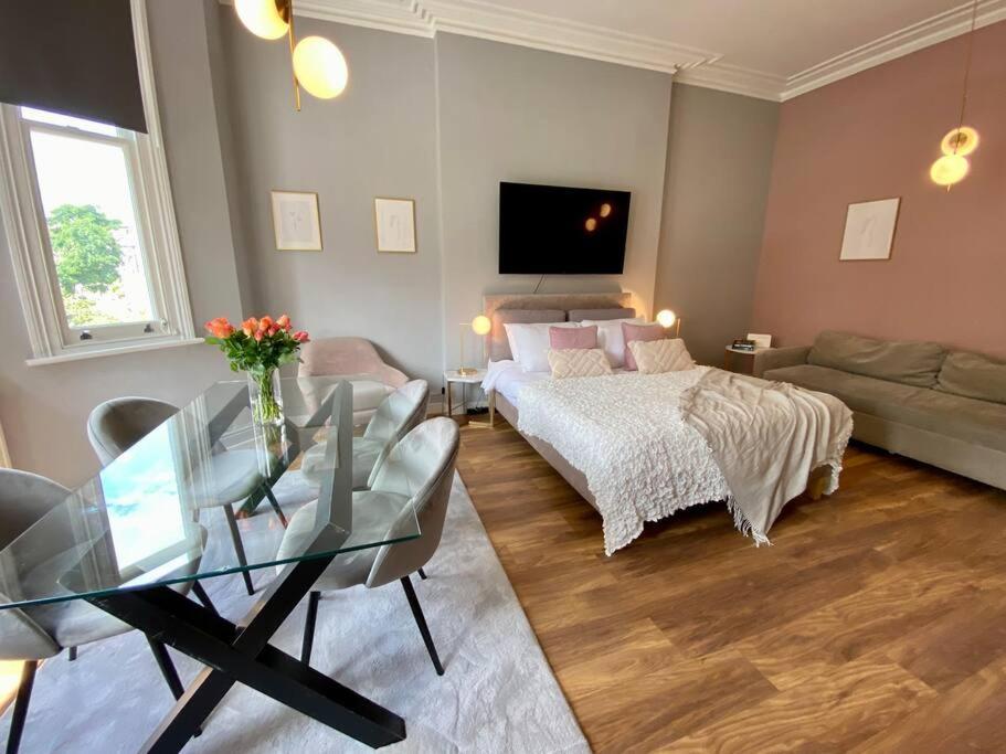 Studio For 3 Near Regents Park N5 伦敦 外观 照片