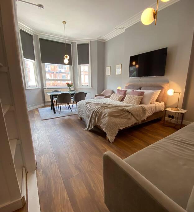 Studio For 3 Near Regents Park N5 伦敦 外观 照片